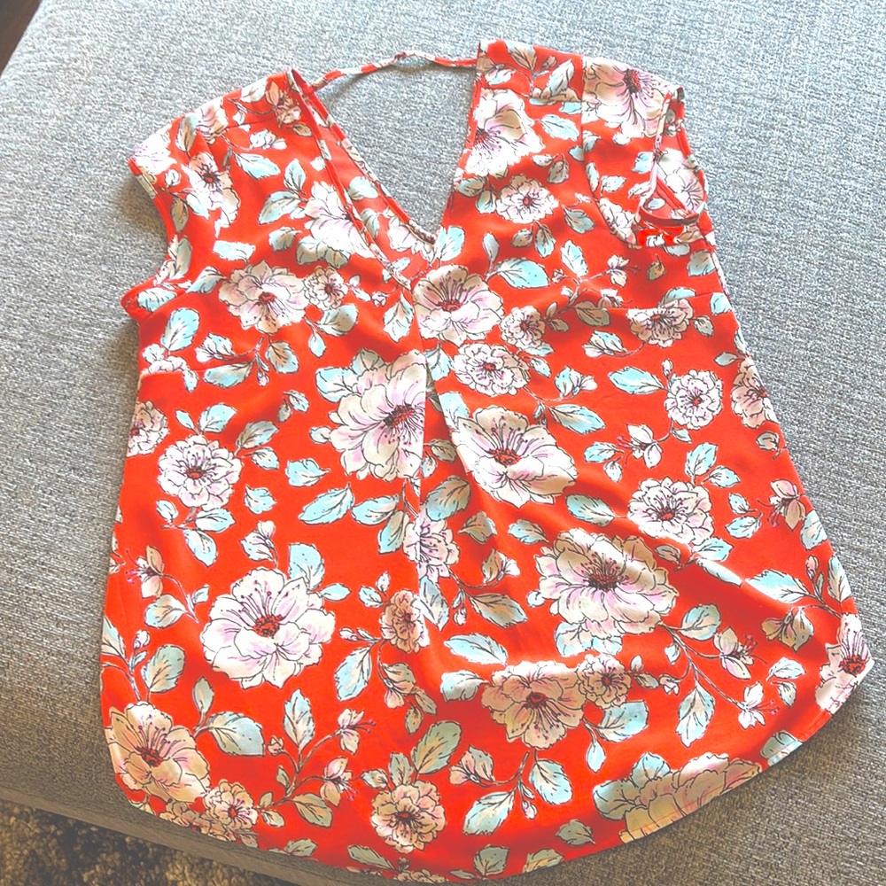 Floral top